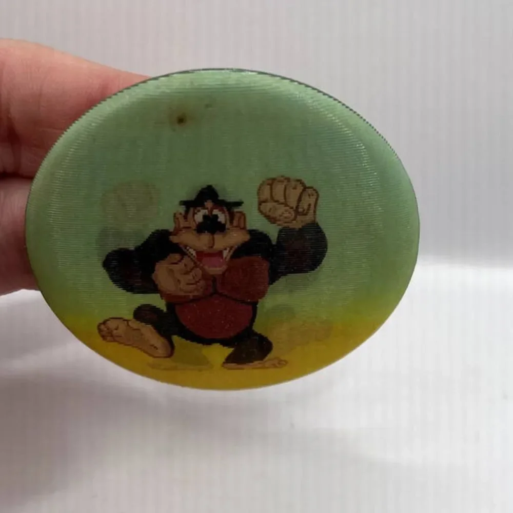 Vintage Donkey Kong Button Pin‎ Moves Arms Holographic